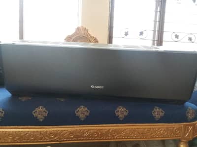 black color gree 1.5 ton ac