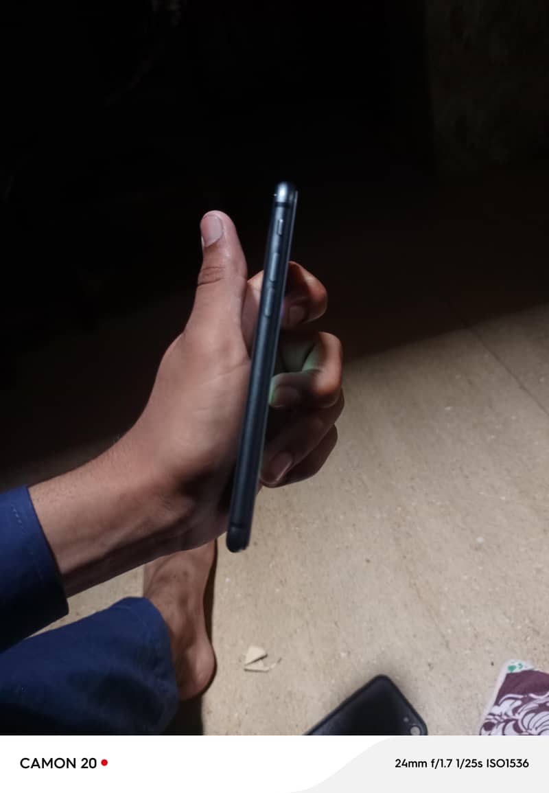 Apple iPhone 8 2