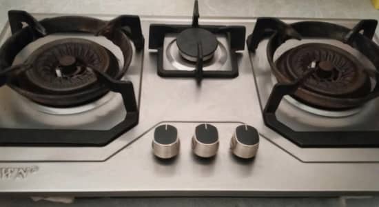 crown 3 burner stove in excellent condition