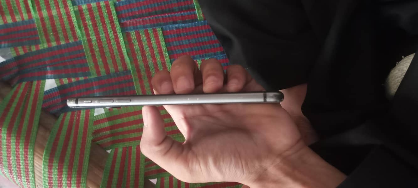Apple iPhone 8 Plus 1