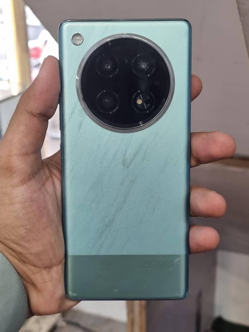 Infinix Zero 40 1