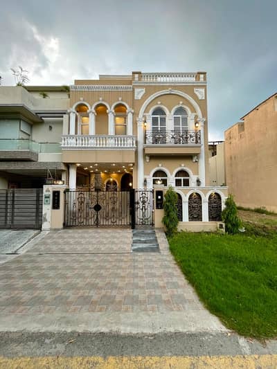 5 Marla Spanish House Available For Rent