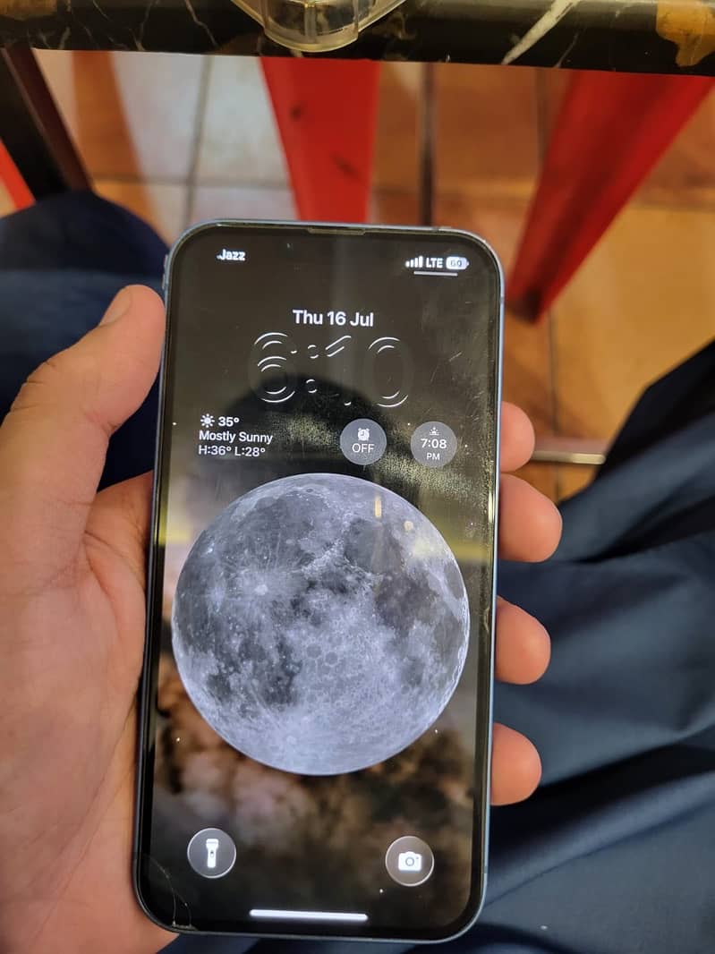 Apple iPhone 13 1