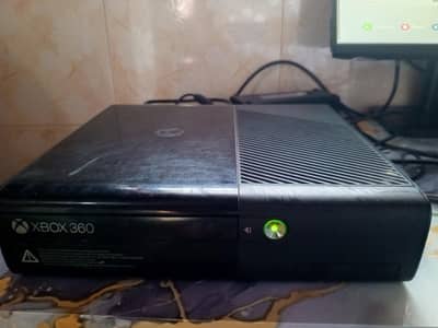 xbox 360  10/10 Condition 250gb  With 60hz new Monitor