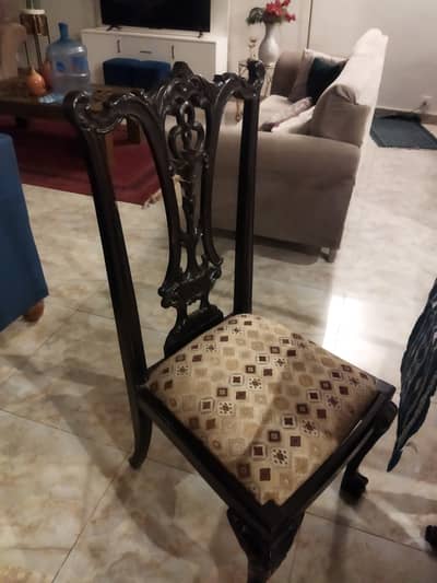 Officers used Dining table with 6 chairs-03070039107