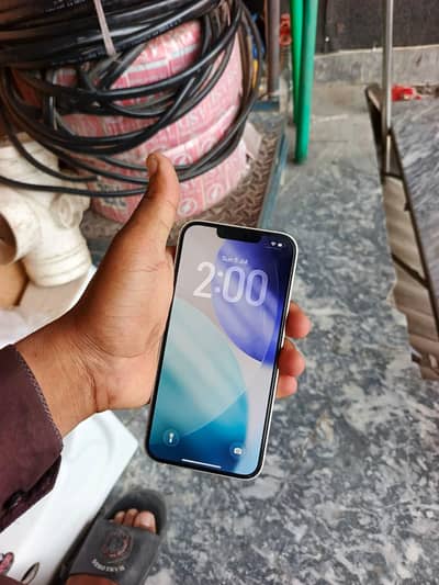 I phon 13 Non PTA  totel Janvan water peak