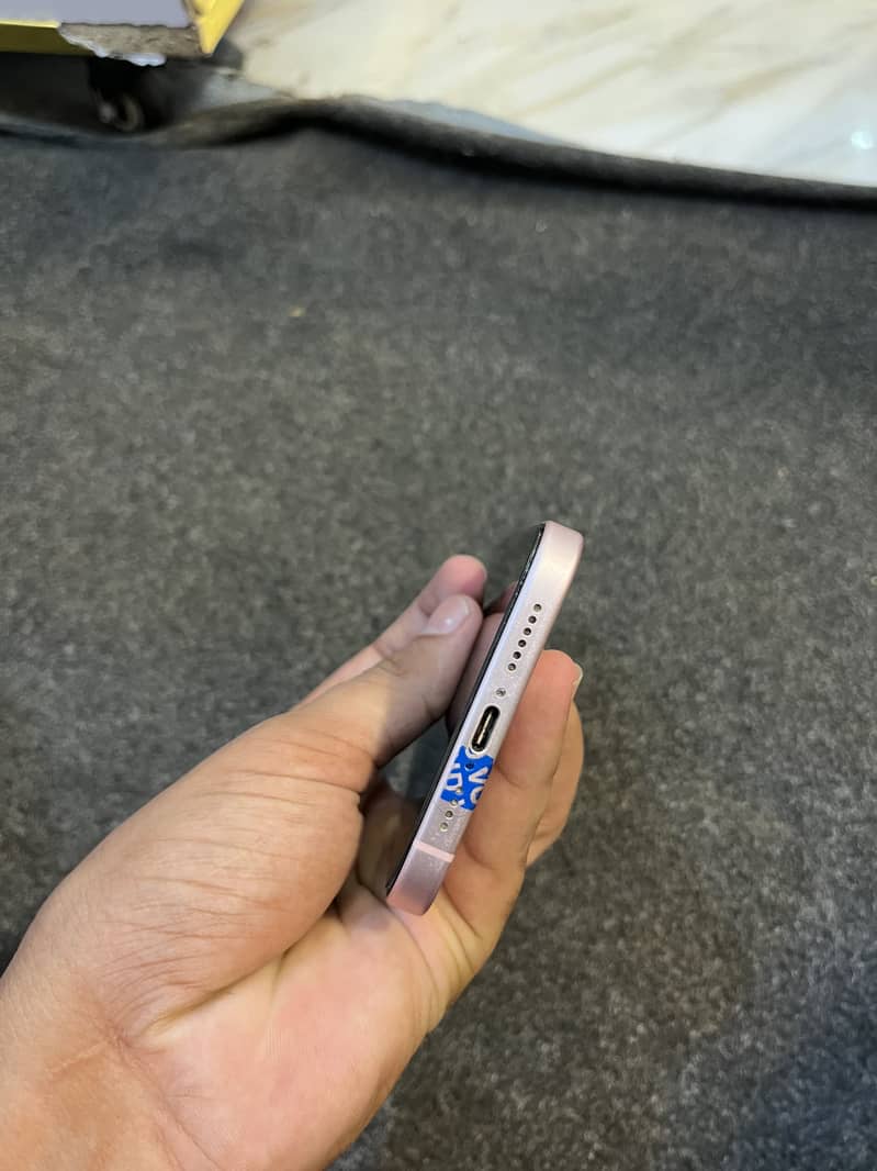 Apple iPhone 15 plus 2