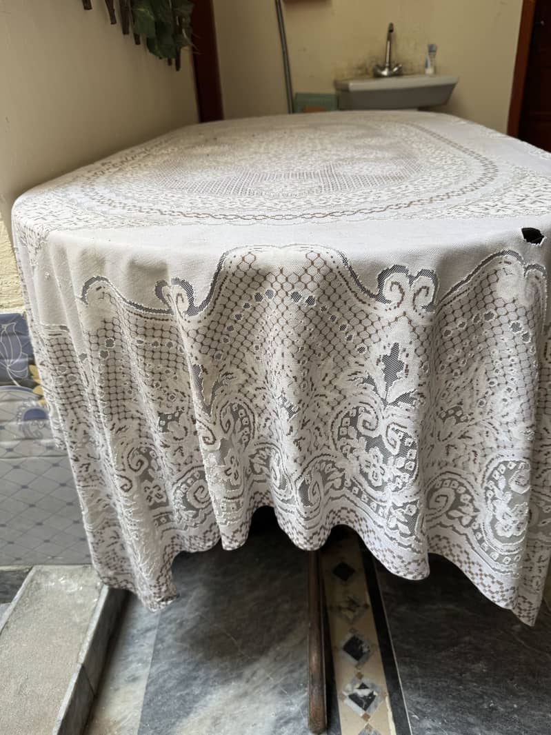 Dining Table 0