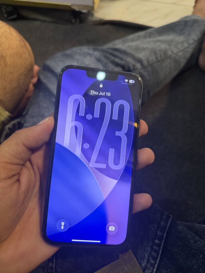 Apple iPhone 13 1