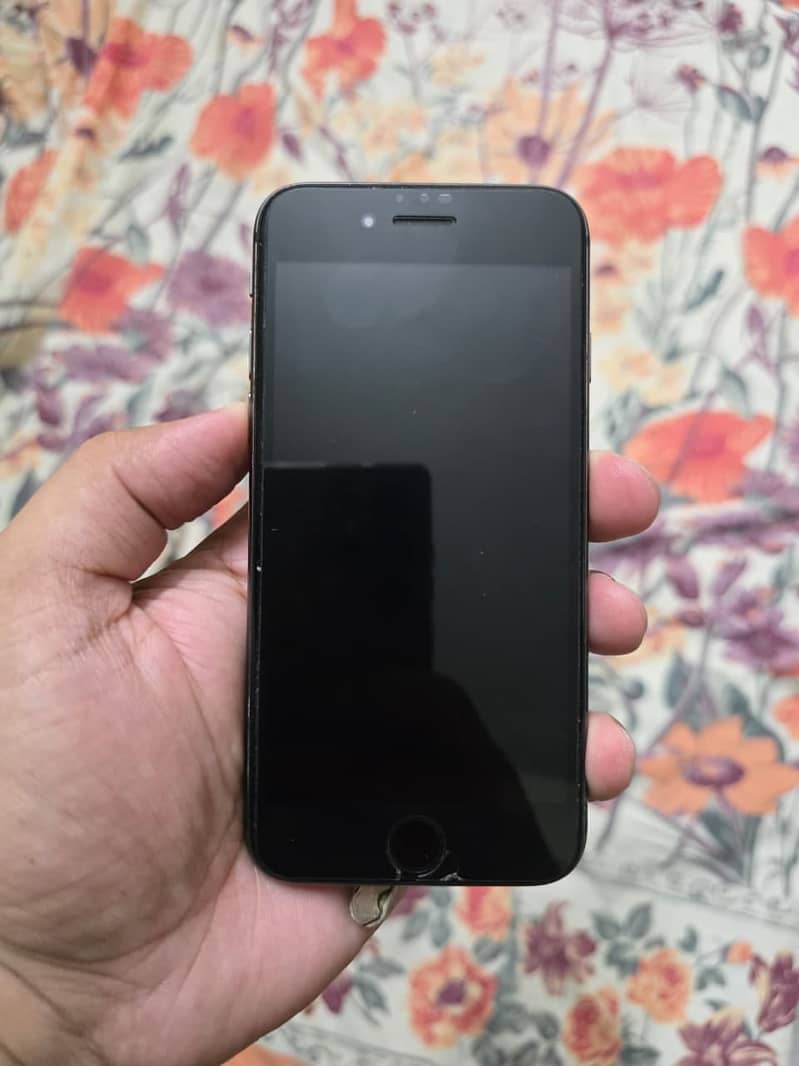 Apple iPhone 8 1
