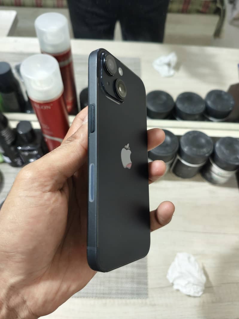 Apple iPhone 14 3