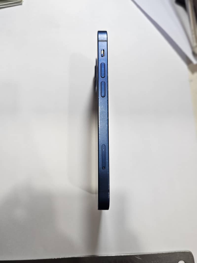 iPhone 12 mini 1