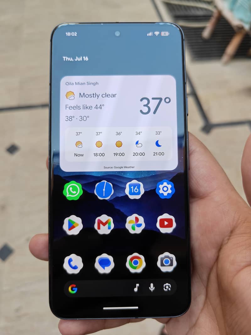 Google Pixel 8 5
