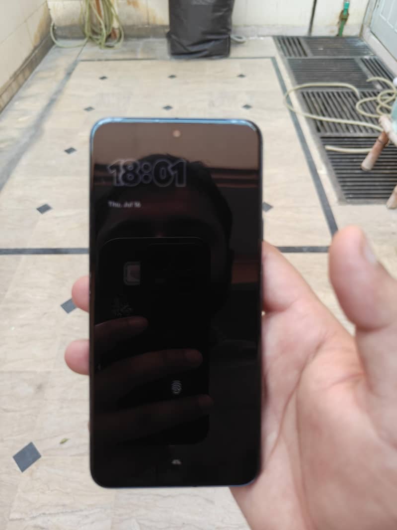 Google Pixel 8 6