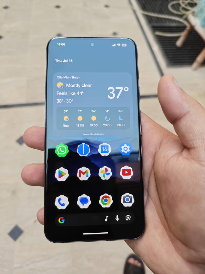 Google Pixel 8 7
