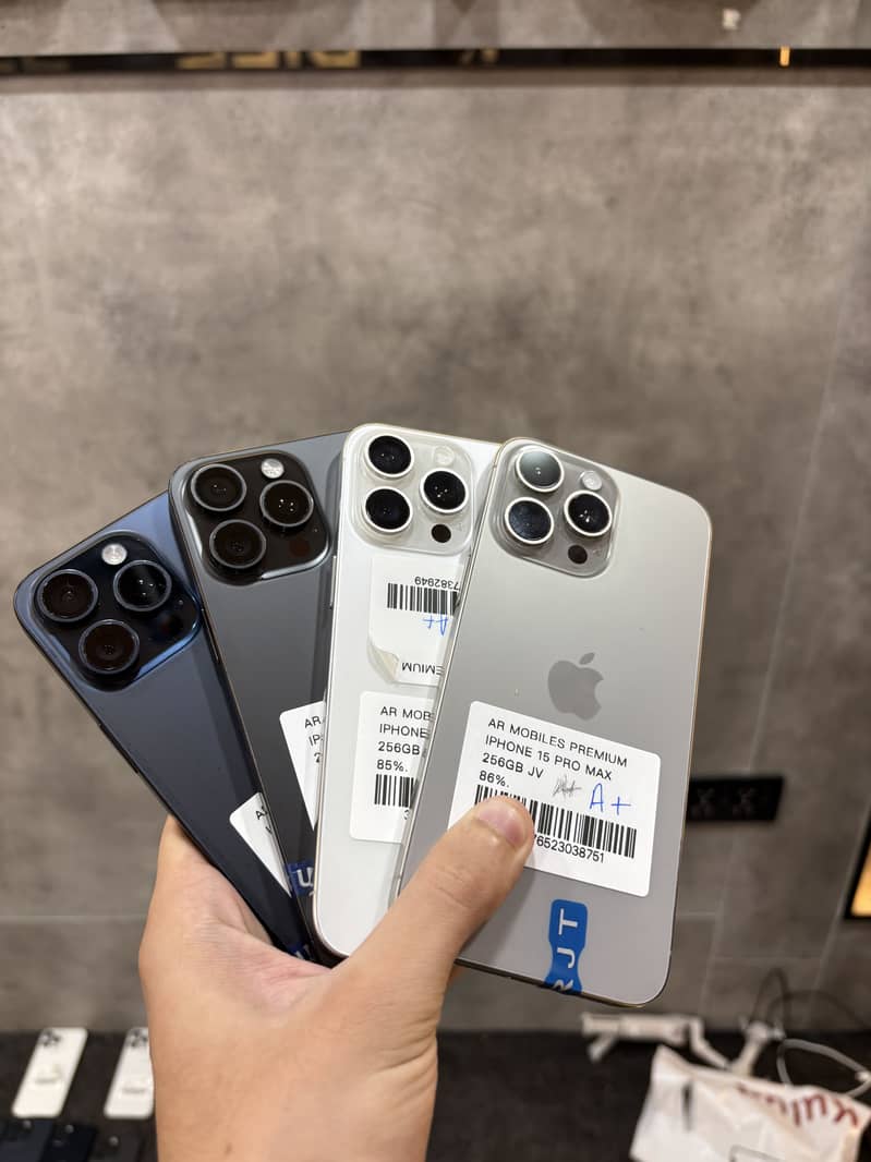 Apple iPhone 15 Pro Max 1