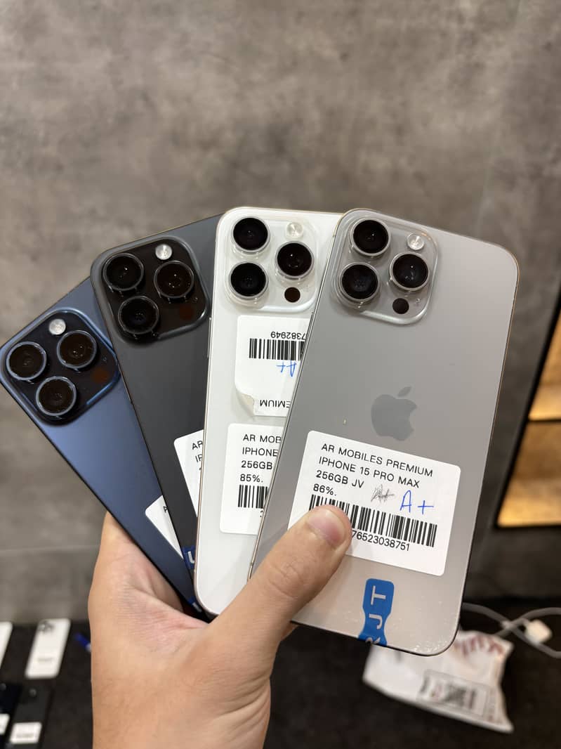 Apple iPhone 15 Pro Max 2