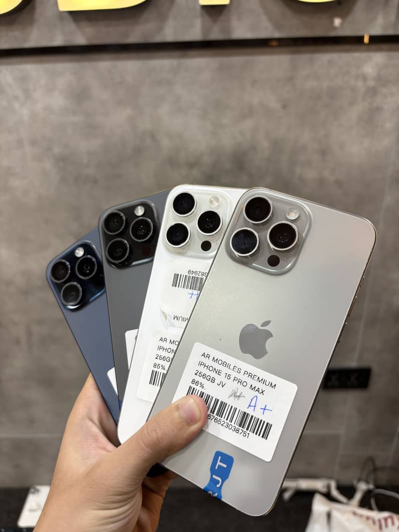 Apple iPhone 15 Pro Max 3