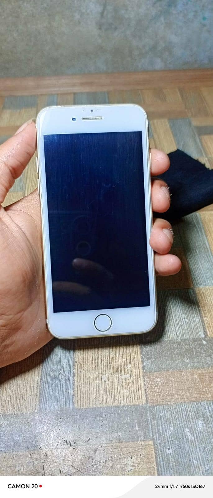 Apple iPhone 7 1