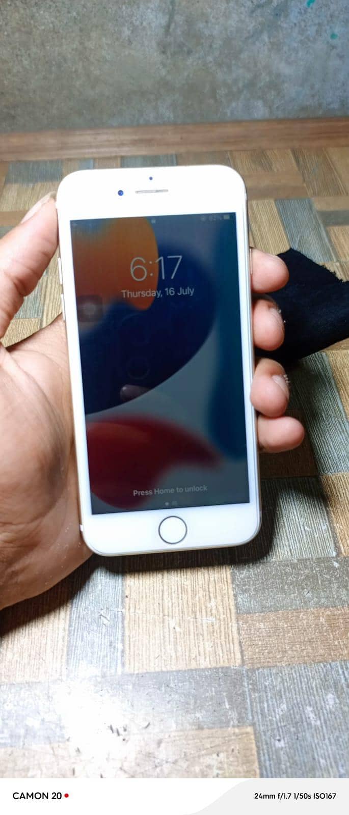 Apple iPhone 7 2