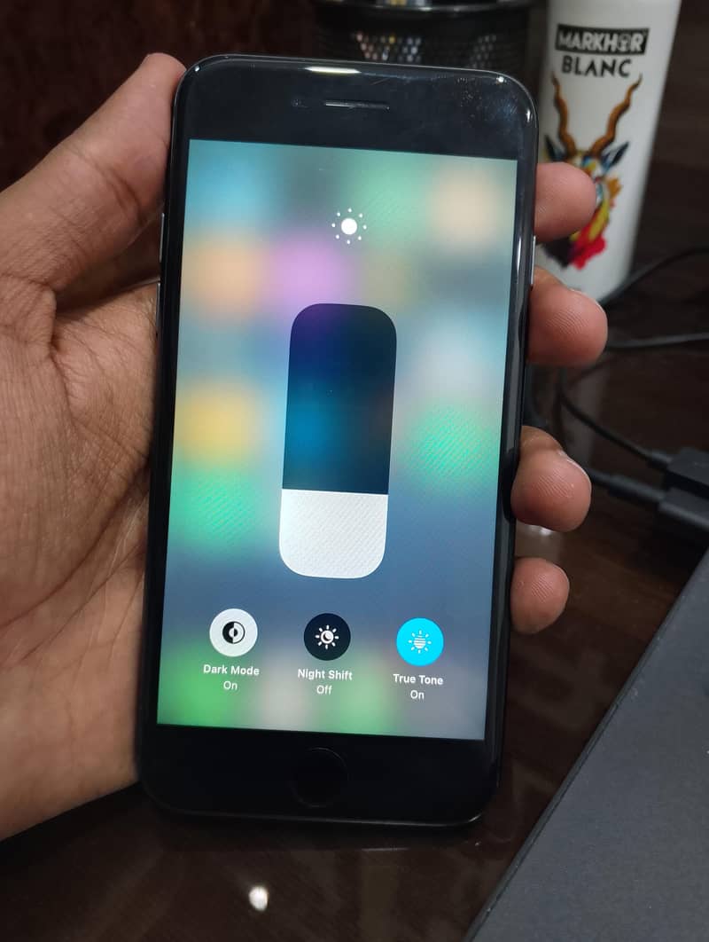 Apple iPhone 8 6