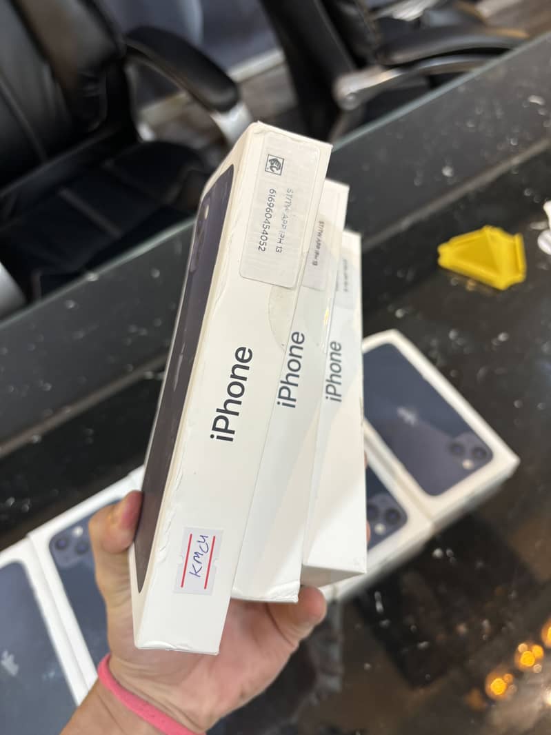 Apple iPhone 13 3