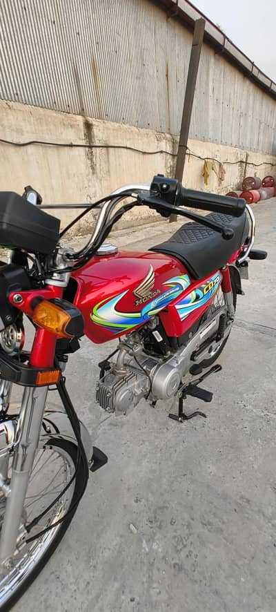 Honda cd 70 like new bhoot kum chali hai saf bike hai kai 23-24i