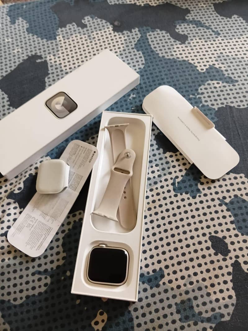 Apple watch 4