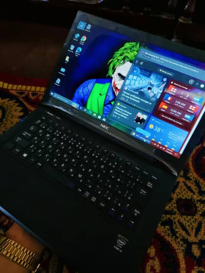 Slim laptop