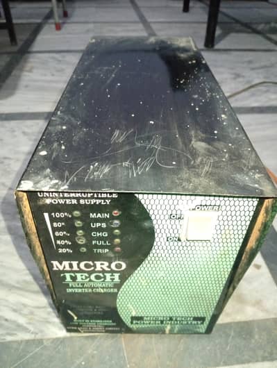 1000 watts UPS