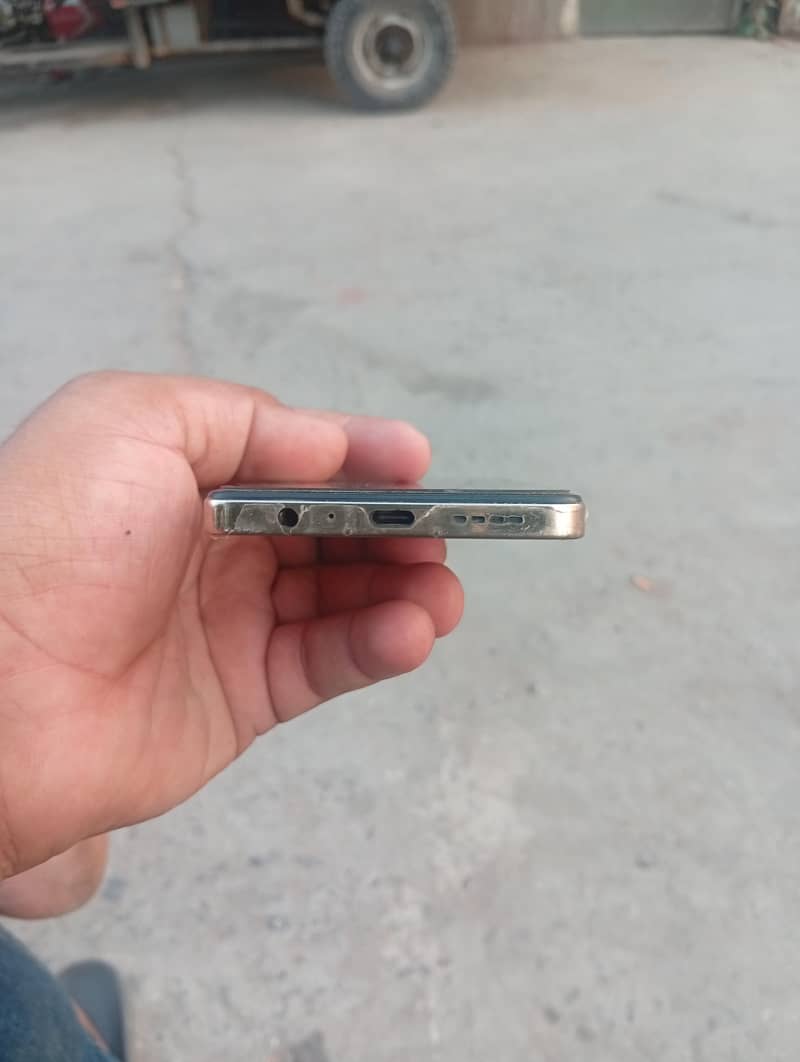 Infinix Note 30 5