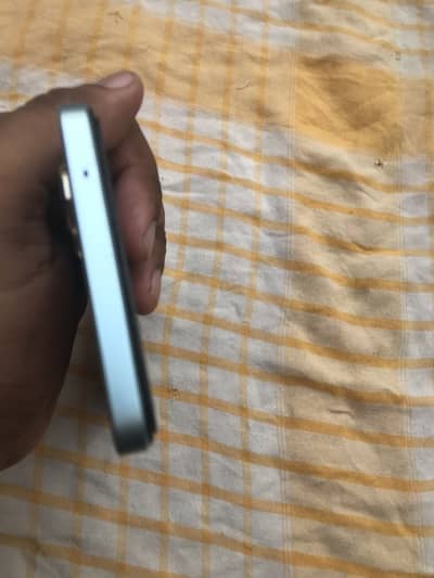 F 21 pro 5 g