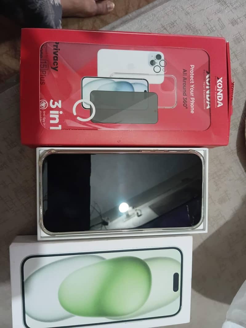 Apple iPhone 15 plus 3