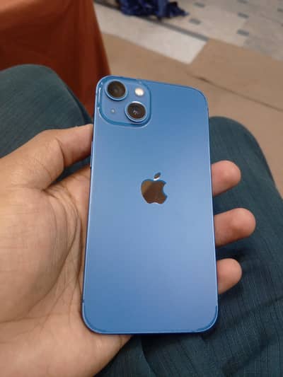 Apple iPhone 13