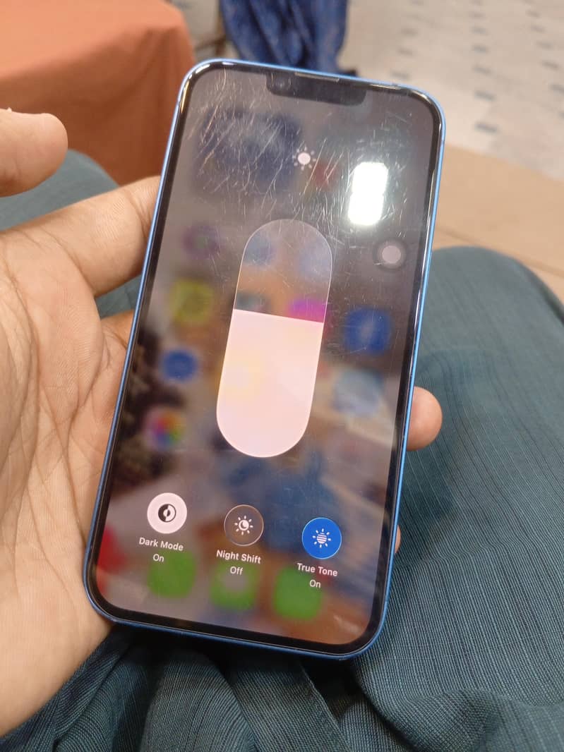 Apple iPhone 13 3