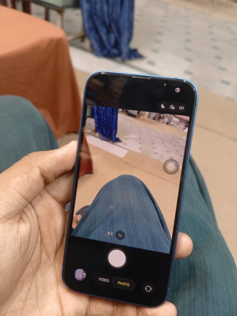 Apple iPhone 13 5