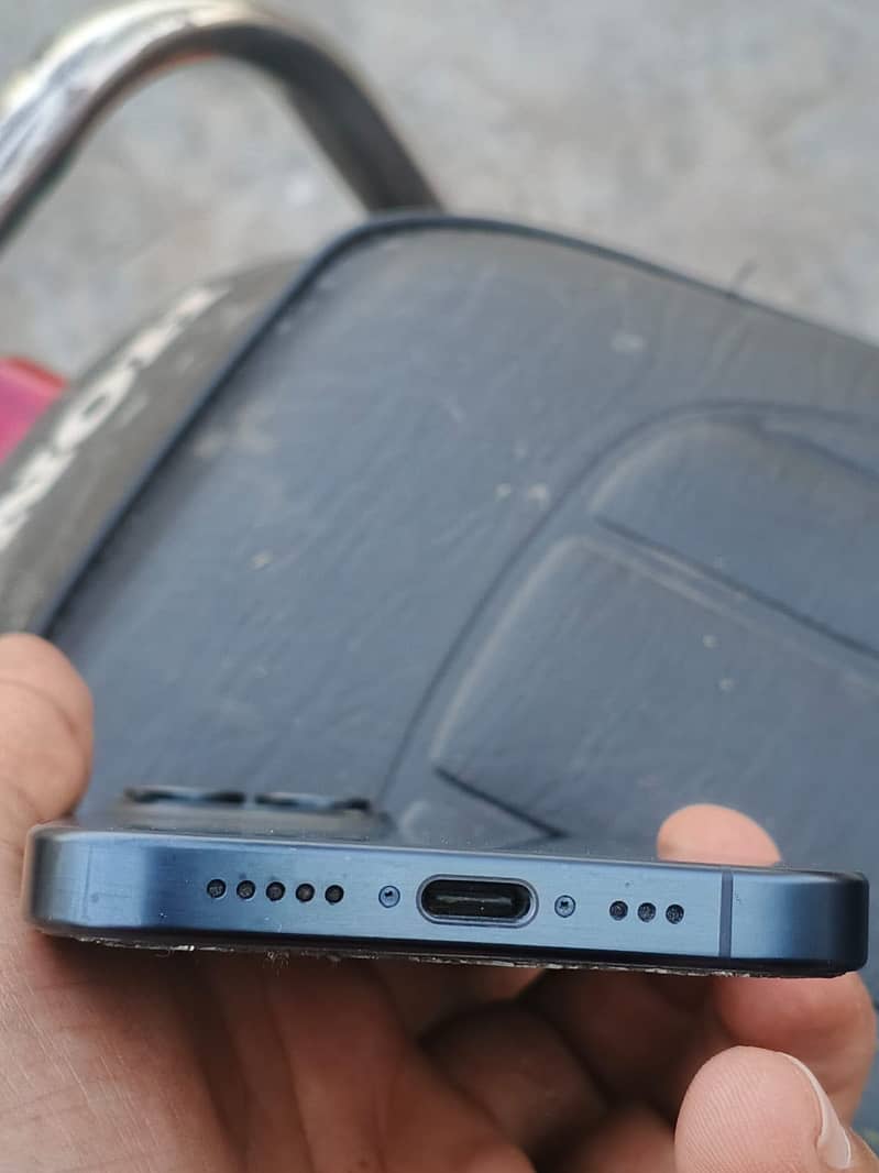 Apple iPhone 15 Pro 1