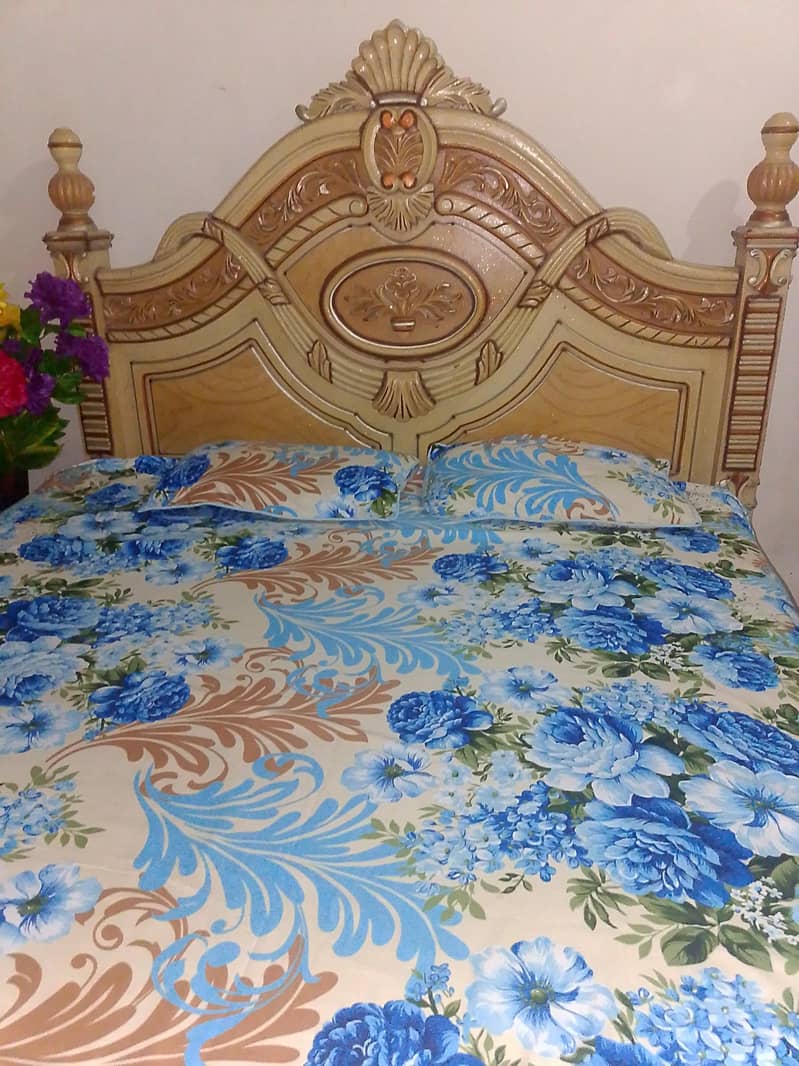 King bed 1