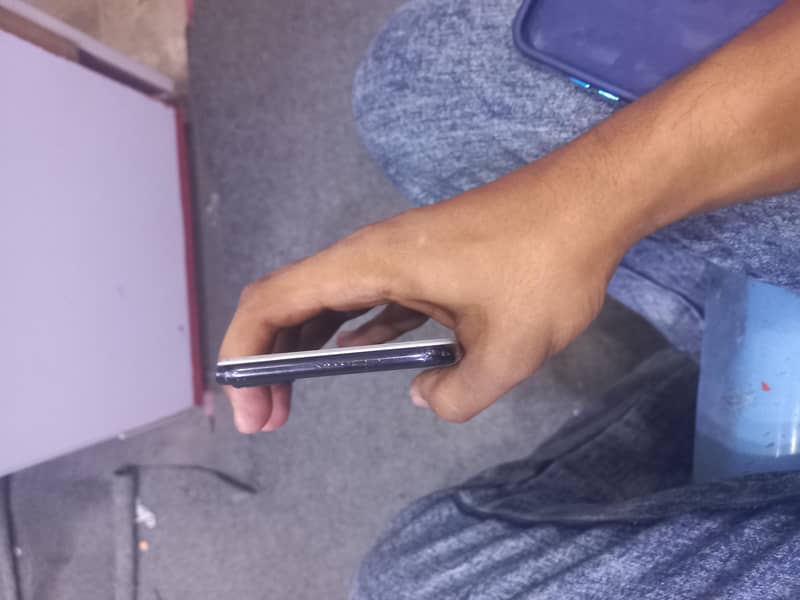 Apple iPhone 7 Plus 8