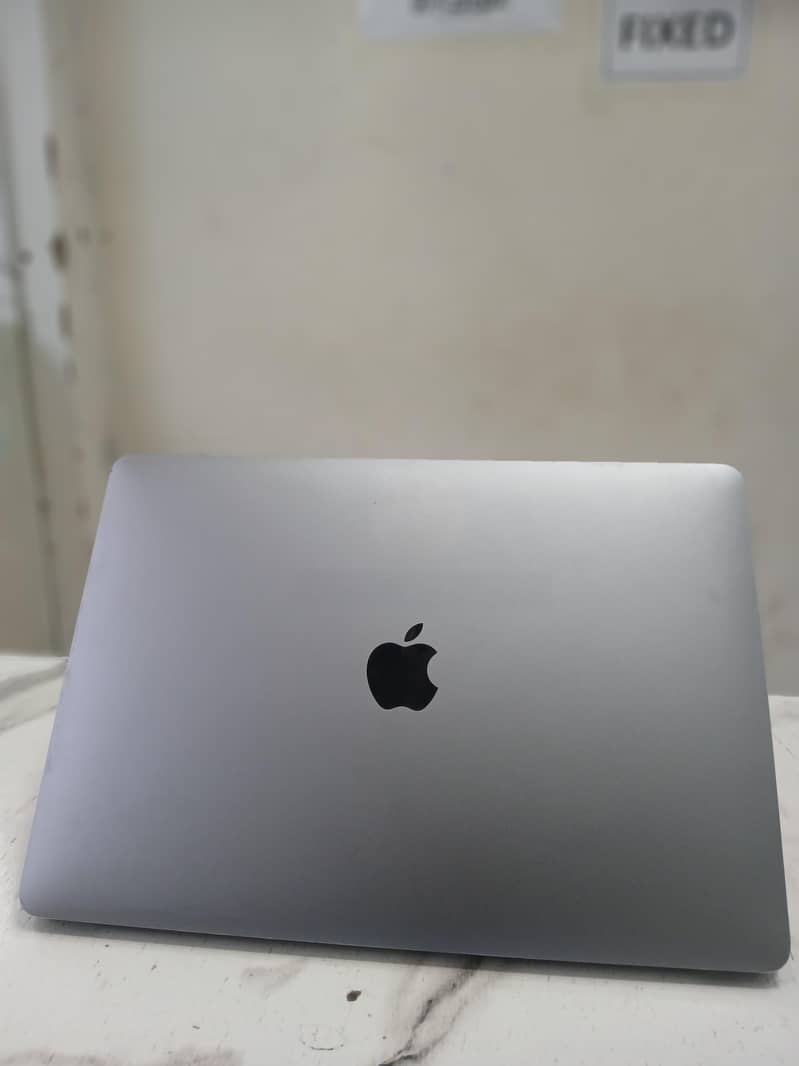 Macbook Pro 2017 1