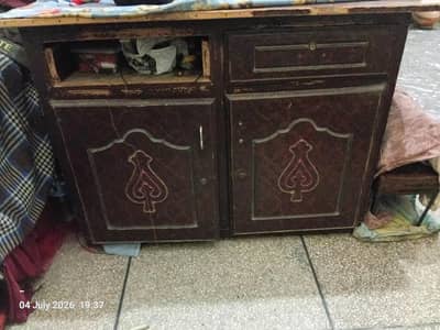 wood iron stand for sale condition 7/10