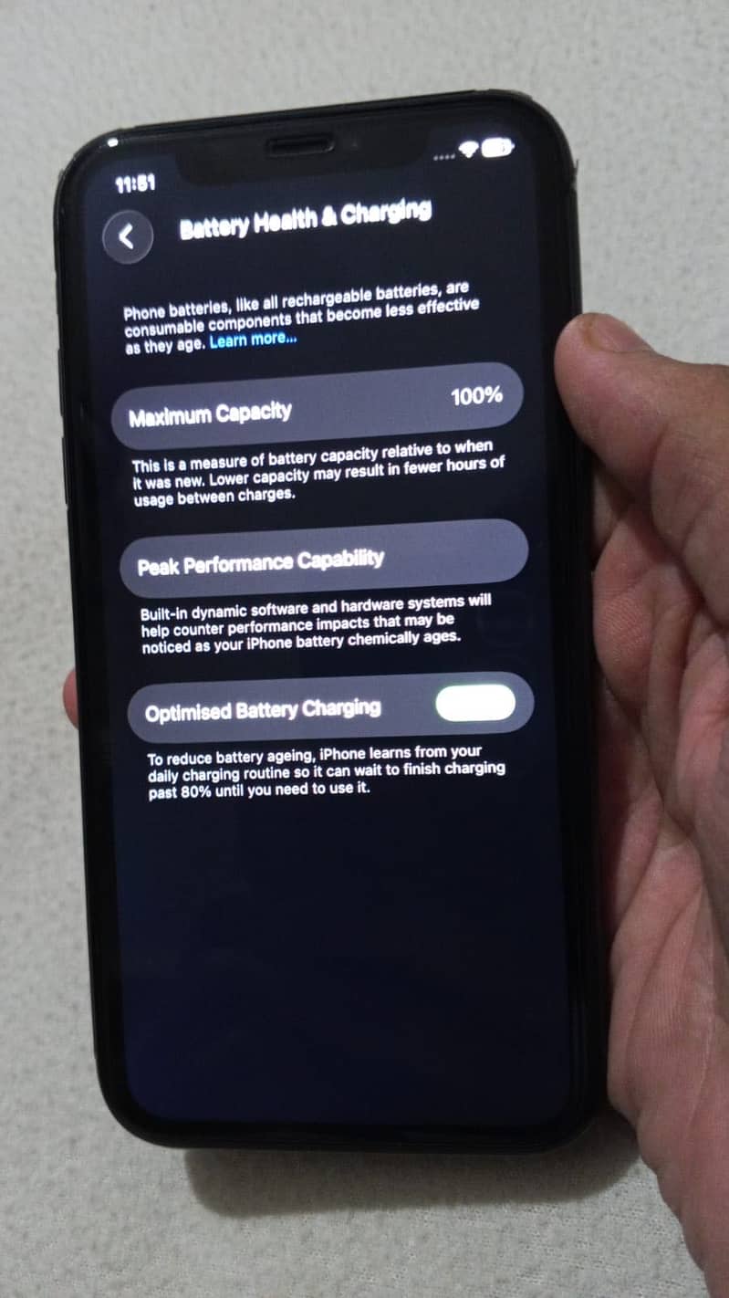 Apple iPhone 11 4