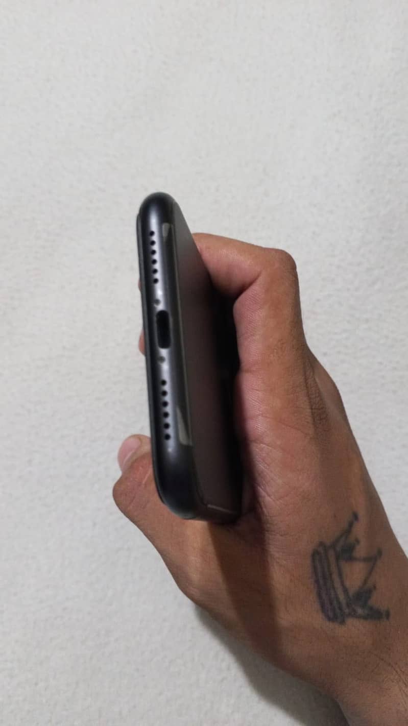 Apple iPhone 11 6