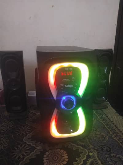 Rongbang speaker ha bikul new hi hn bohat kam use hua haa