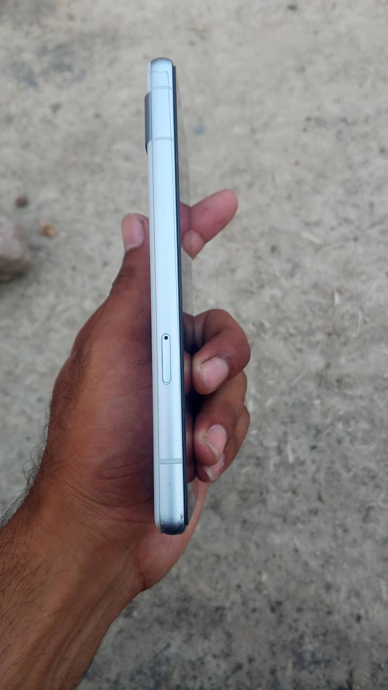 Google Pixel 7a 4