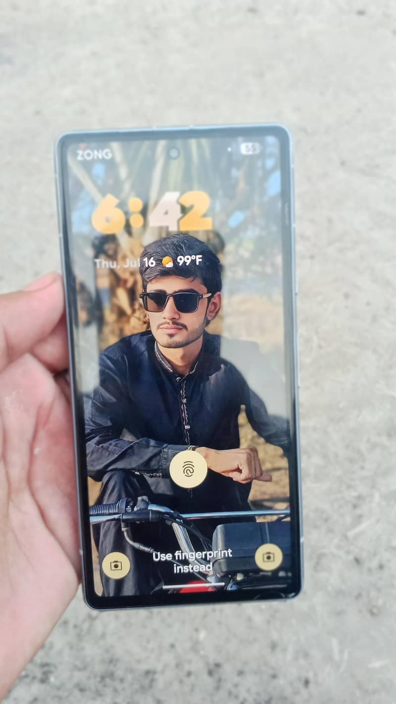 Google Pixel 7a 5