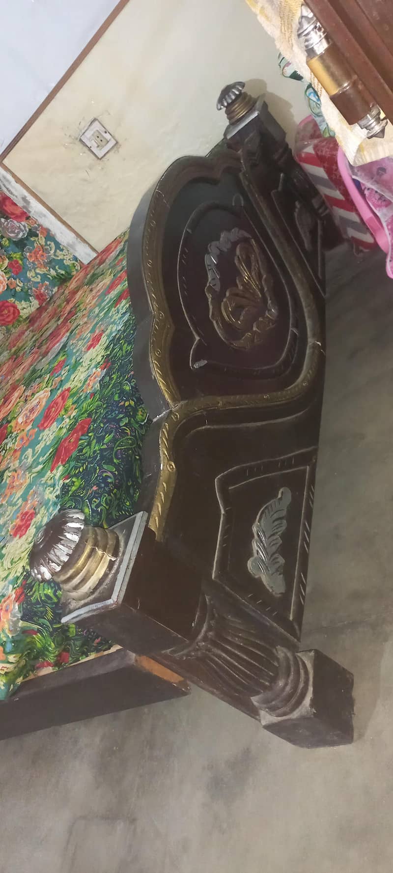 Bed king size 2