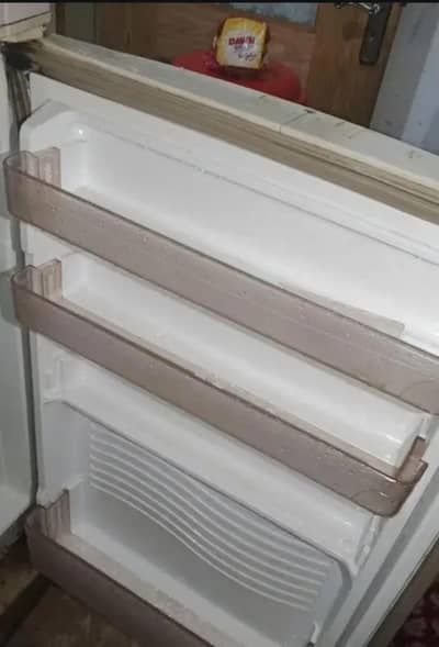 Dawlance fridge In good condition