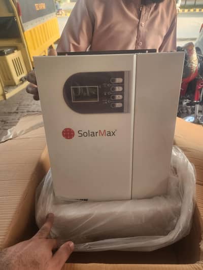  SolarMax Falcon PV5000 – Smart 3-in-1 Solar Inverter
