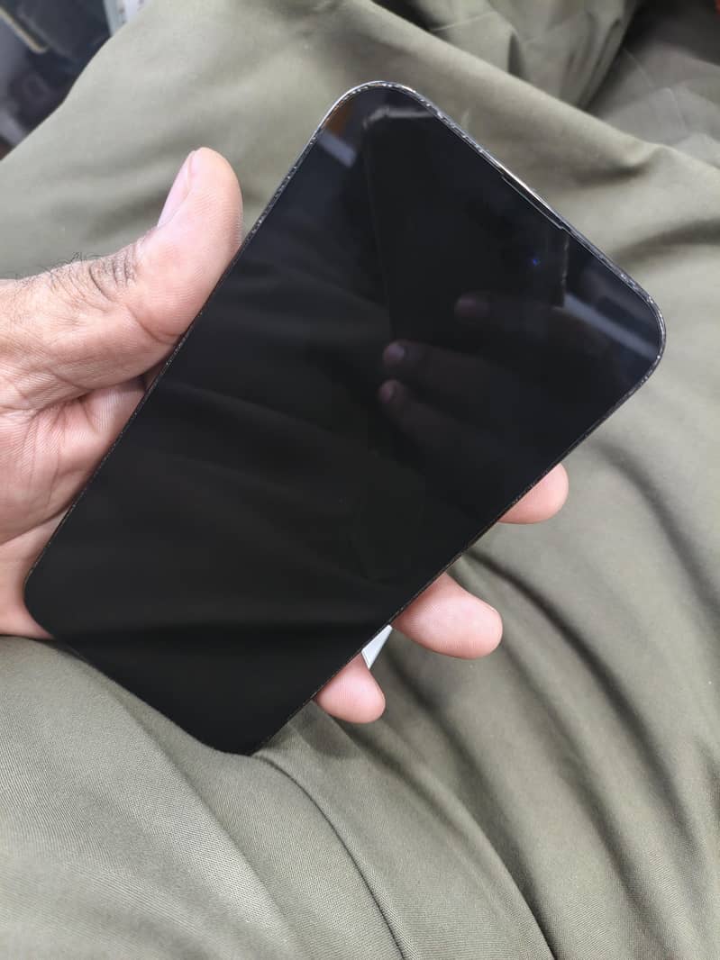 Apple iPhone 14 Pro Max 7